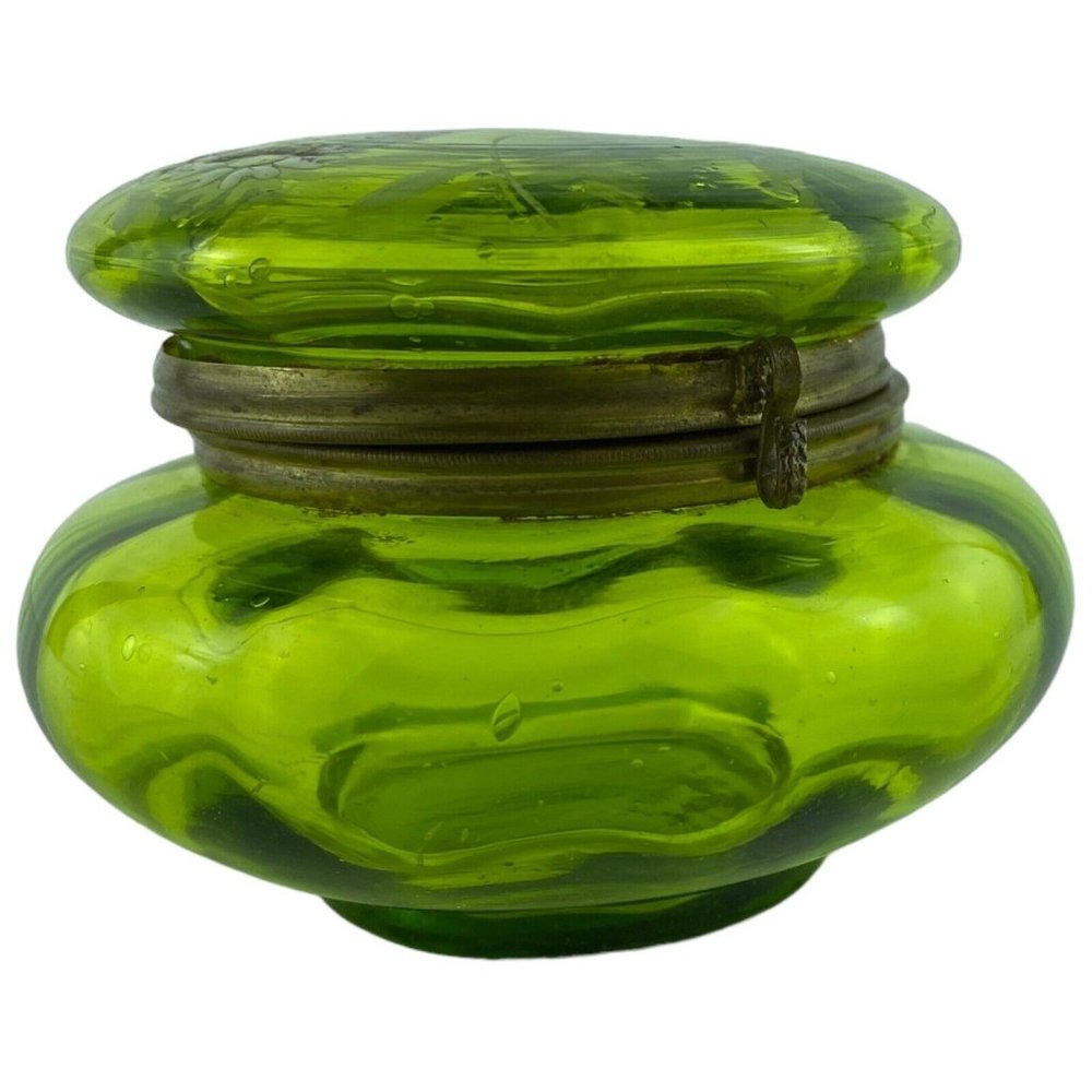 Victorian Green Glass Enamelled Dresser Box Powder Trinket Daisies
